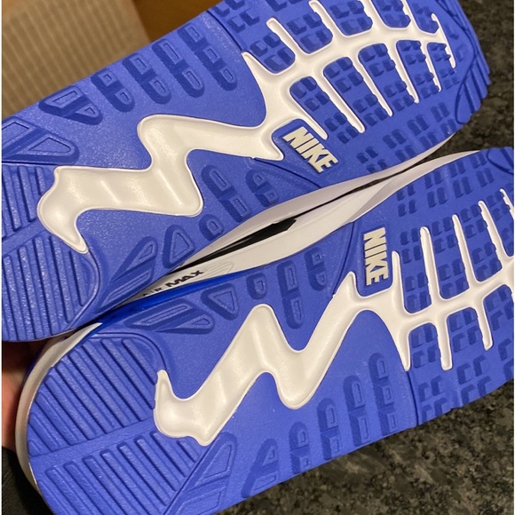 🦁 Nike Air Max 90 Sneakers - Picture 10 of 13